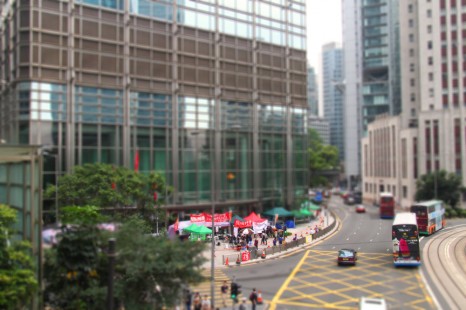 CHEUNGKONGcentre_dockworkers_TILTshift